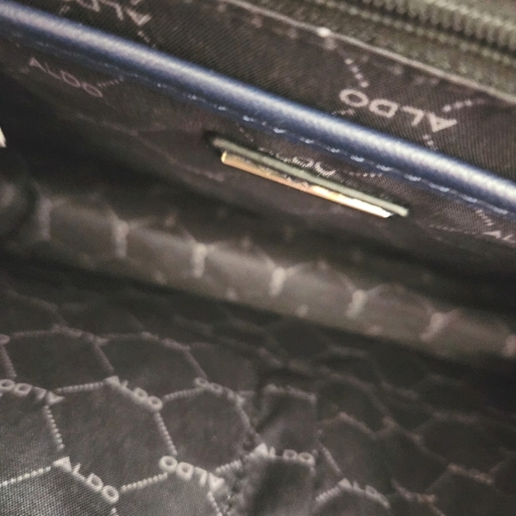 EUC Aldo Green and Navy Handbag with Chain Detail - Picture 6 of 7